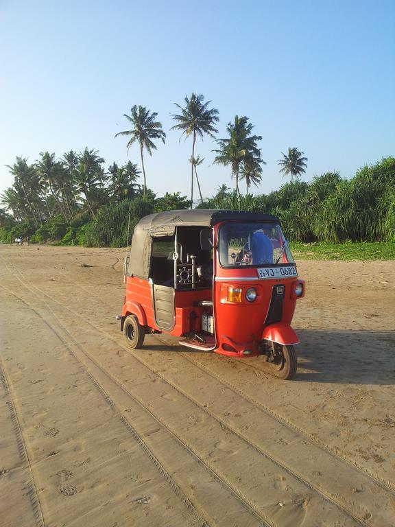 Bay Reach Home Stay Weligama Eksteriør billede